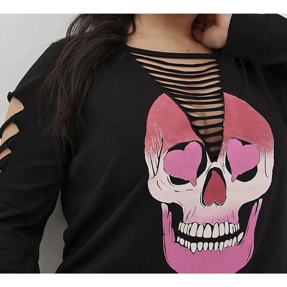 SOLD - Torrid Tee Sz 2 2X 18 20 Love Skull Black Slash Long Sleeve Black Pink - Picture 4 of 9